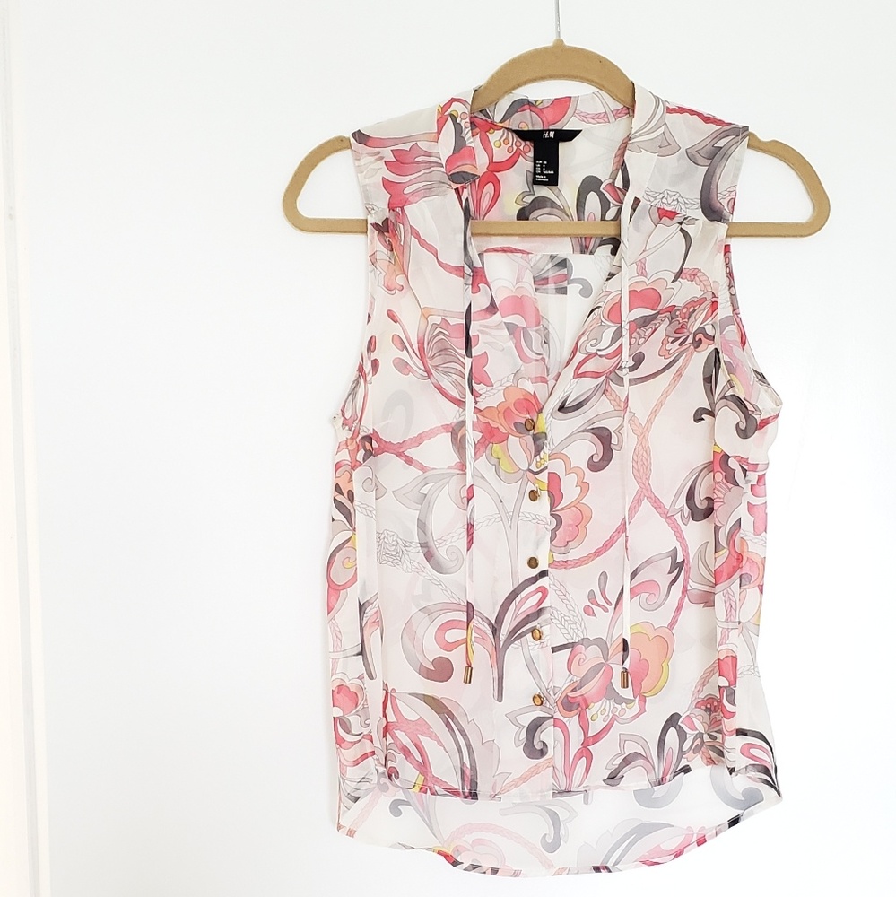 H&M Sleeveless Blouse